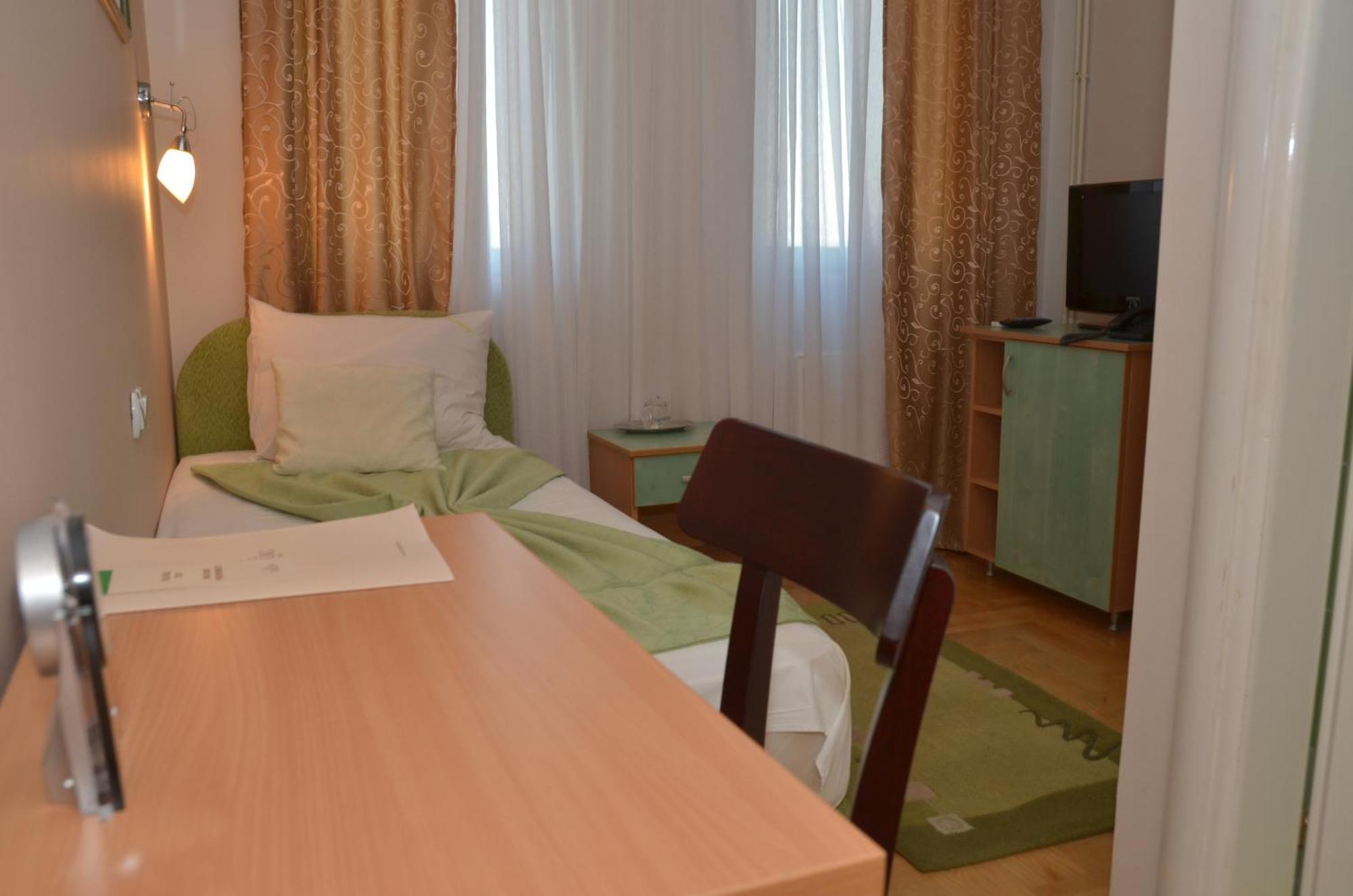 Hotel Dragovic Smederevo Zimmer foto