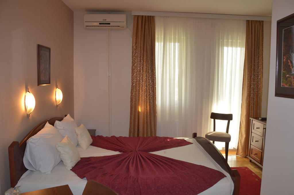 Hotel Dragovic Smederevo Zimmer foto