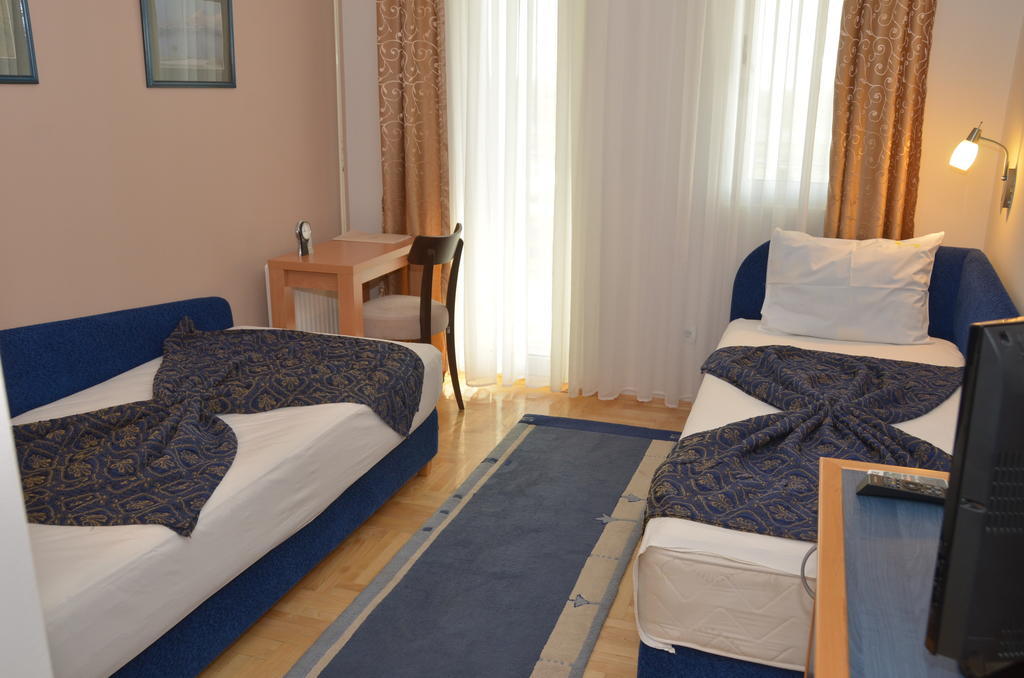 Hotel Dragovic Smederevo Zimmer foto
