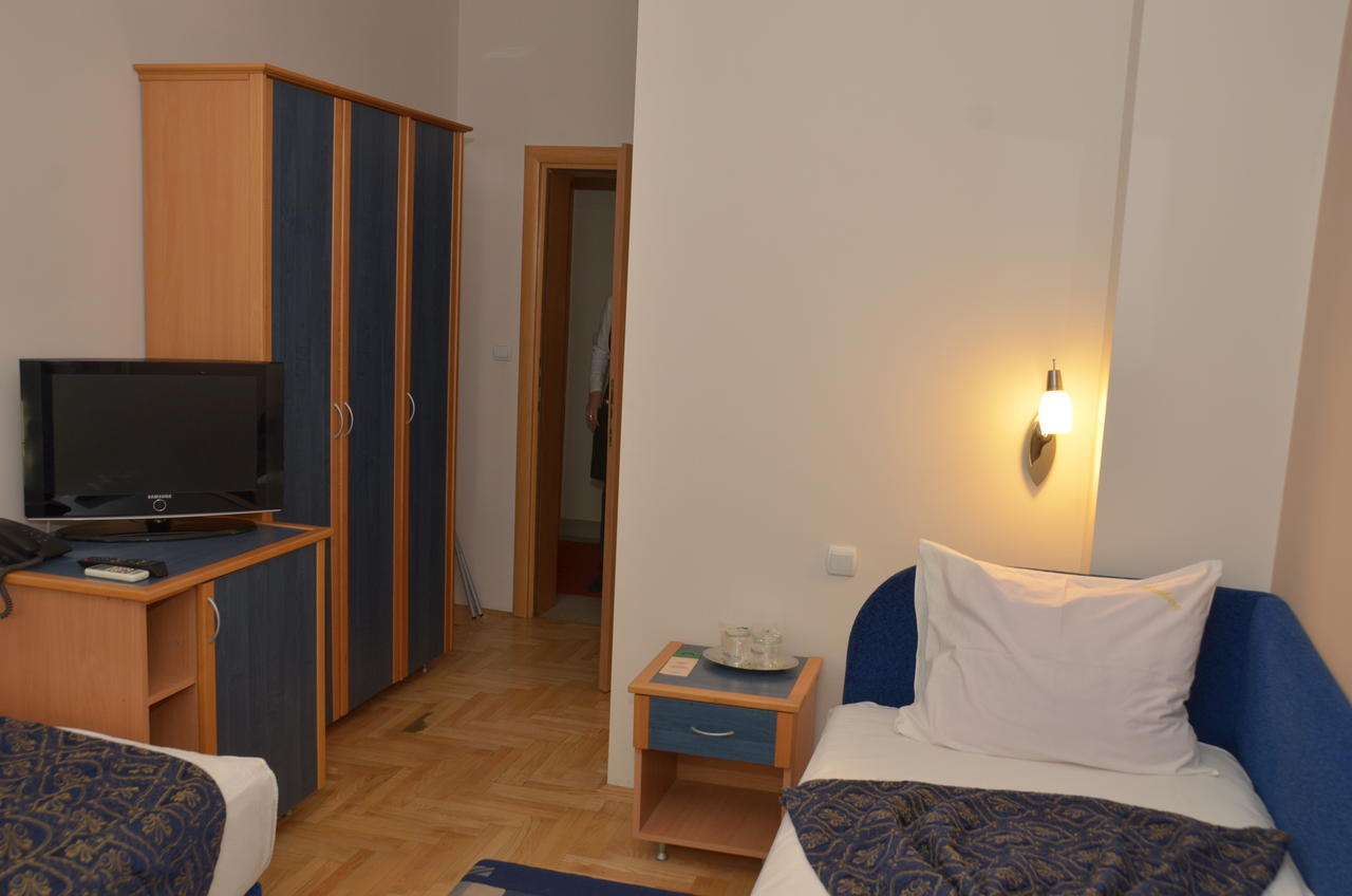 Hotel Dragovic Smederevo Zimmer foto